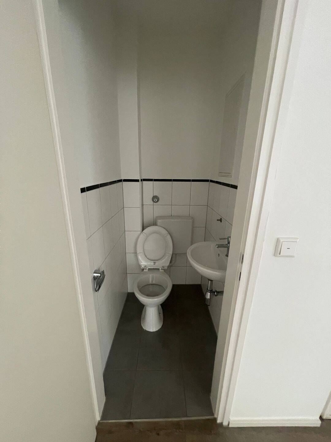 Renovierte 3-Zimmer Wohnung in N-Gleißhammer ***Besichtigung: Montag, 15.06.2026 um 16:00 Uhr*** – Nürnberg – Vorschaubild 3