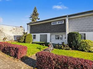 Erbpacht: Reihenendhaus in gewachsener Lage von Köln-Heimersdorf - ideal für kleine Familien