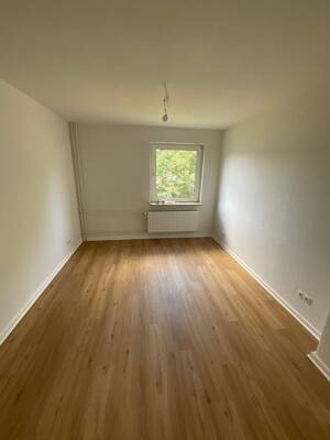 Mega schöne sanierte 3 Zimmer Wohnung. – 24148 Kiel – Vorschaubild 2