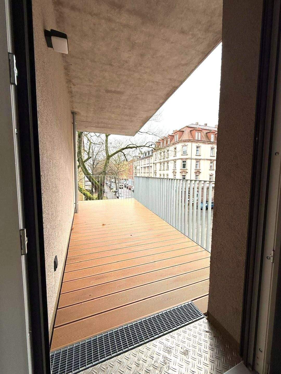 Exklusiver Neubau: Perfekt geschnittene 2-Zimmer-Wohnung mit Balkon | EBK | TG | Fußbodenheizung – Nürnberg – Vorschaubild 3