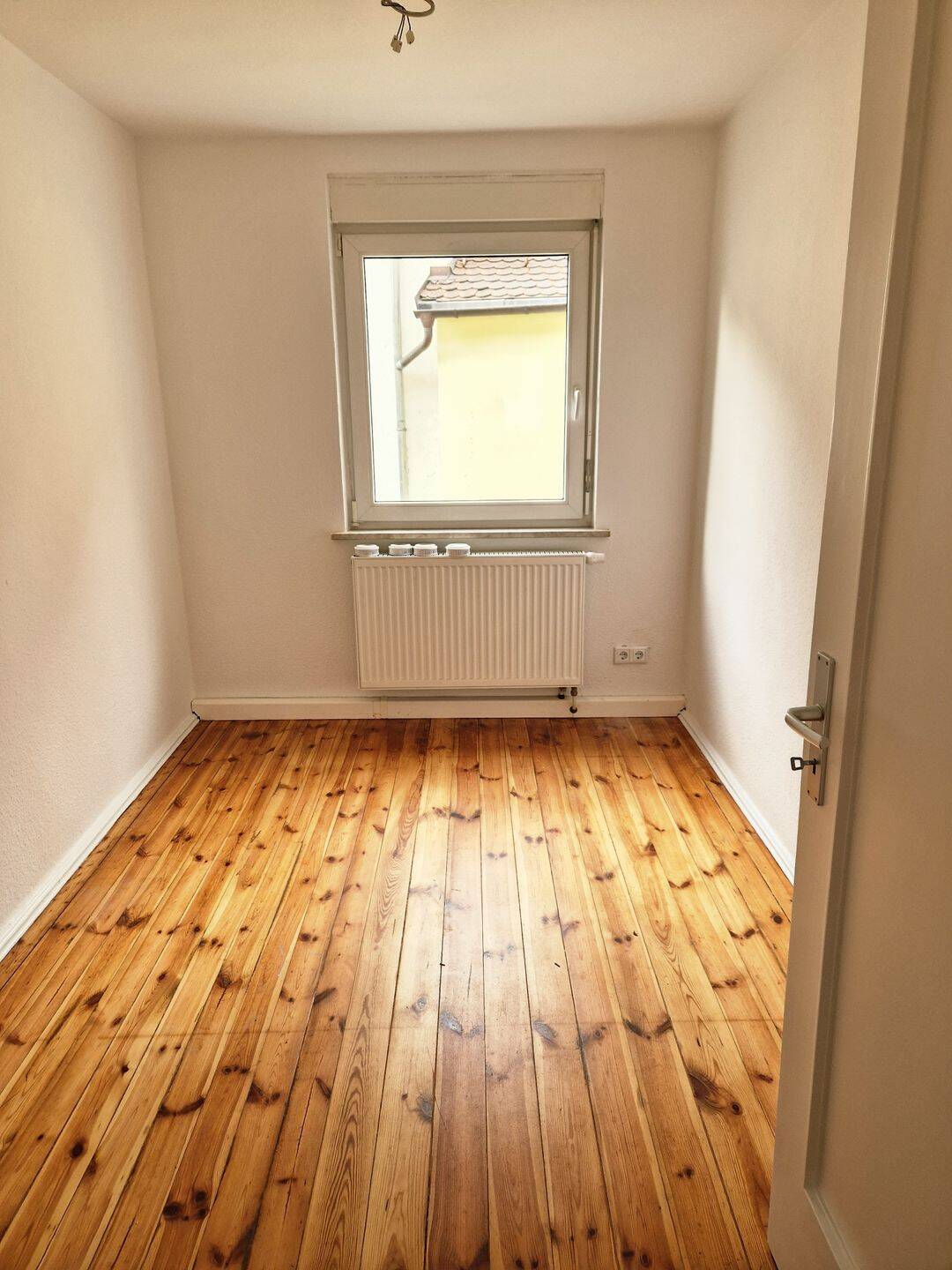 Direkt in der Innenstadt: gemütliche 2,5-Zi.-Wohnung! – Nürnberg – Vorschaubild 4