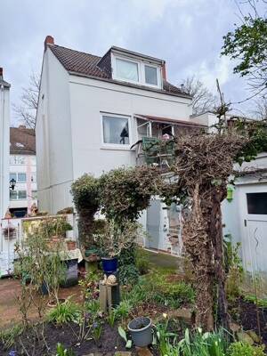 Teilrenoviertes Mehrparteienhaus in Bremen Schwachhausen – 28211 Bremen – Vorschaubild 3