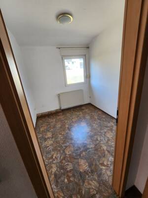 Schöne Dachgeschosswohnung mit Balkon und Garage – 34311 Naumburg – Vorschaubild 6