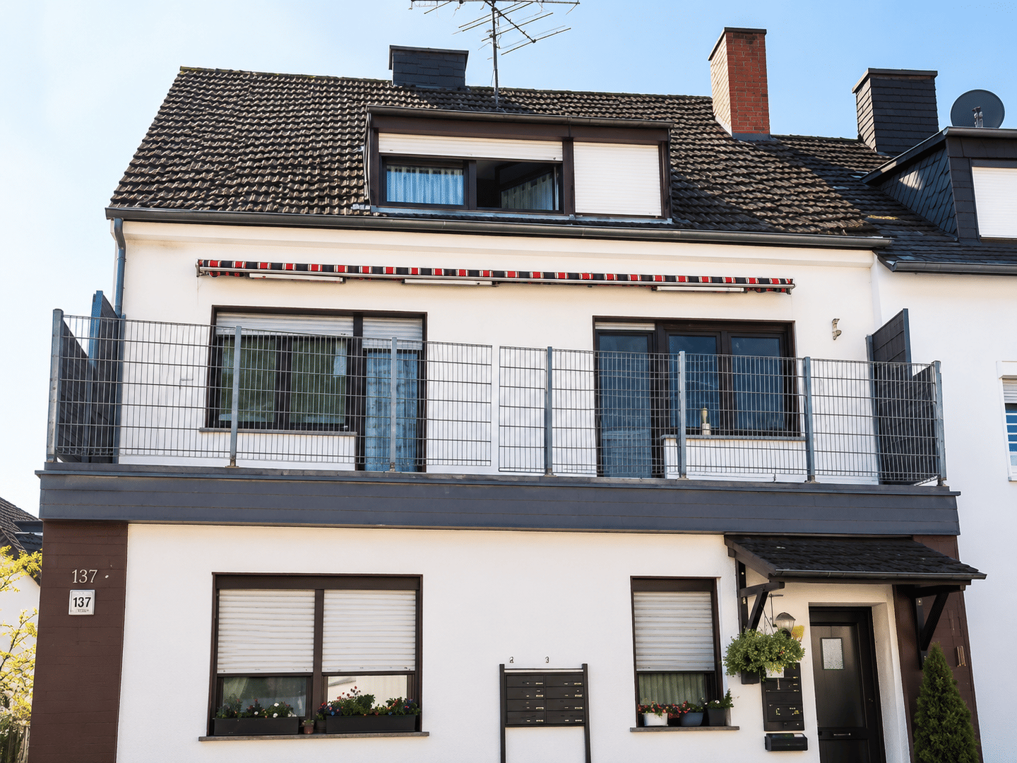 Ab 01.09.2026 frei / 3-Zimmer-Wohnung im Dachgeschoss (2. Obergeschoss) / ohne Balkon / ohne Einbauküche – Trier – Bild 1 von 1