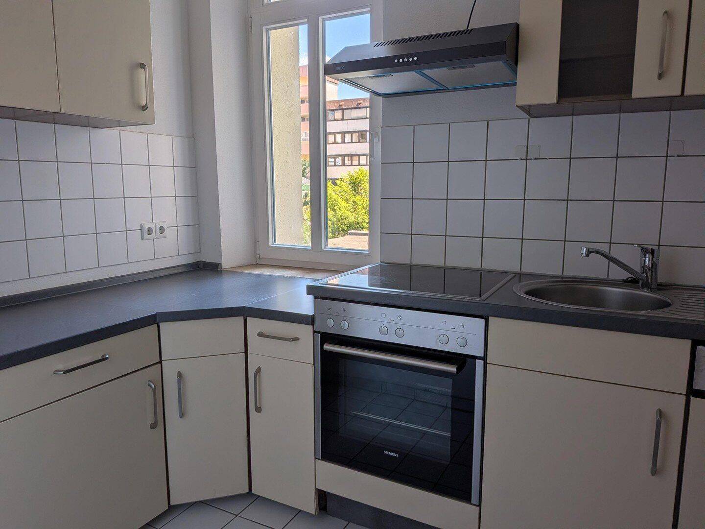Renovierte Altbauwohnung mit großem Balkon - provisionsfrei, leerstehend, nahe Hauptbahnhof – Nürnberg – Vorschaubild 6