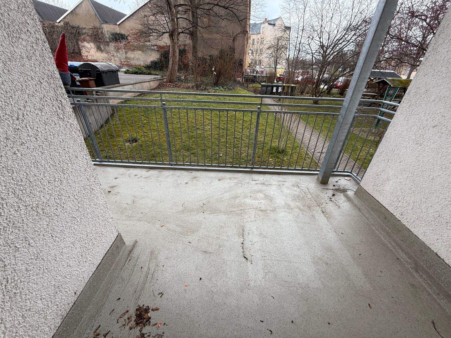 Großer und West-Balkon / Laminat / sep. Küche u.v.m. – Chemnitz – Vorschaubild 3
