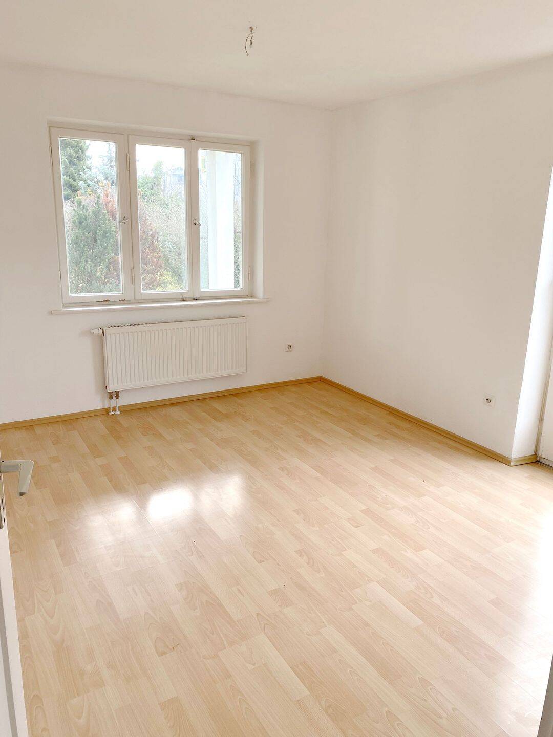 Attraktive Studenten-Wohnung - Nähe Uni in Vaihingen! – Stuttgart – Vorschaubild 3
