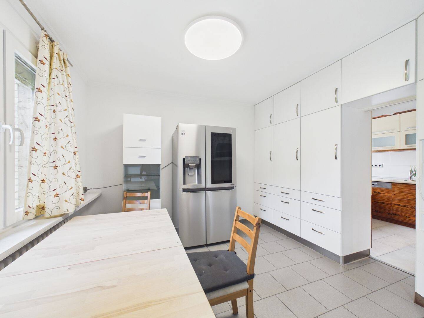Wohnen ohne Kompromisse! 310 qm Wohnfläche, 10 Zimmer, Garten, Garage, Vollkeller und PV in Destedt! – Cremlingen – Vorschaubild 5