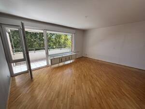 Wohnen in begehrter Lage von Ludwigshafen-Süd - 4 Zimmer, Loggia und großzügiges Raumgefühl – 67061 Ludwigshafen am Rhein – Vorschaubild 6