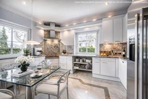AIGNER - Rarität in Bestlage: Historische Villa mit Garten und Außenpool im Blumenviertel – 81377 München – Vorschaubild 4