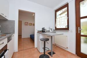 Schön möblierte Wohnung mit Reinigungsservice in Stuttgart Münster – 70376 Stuttgart – Vorschaubild 3