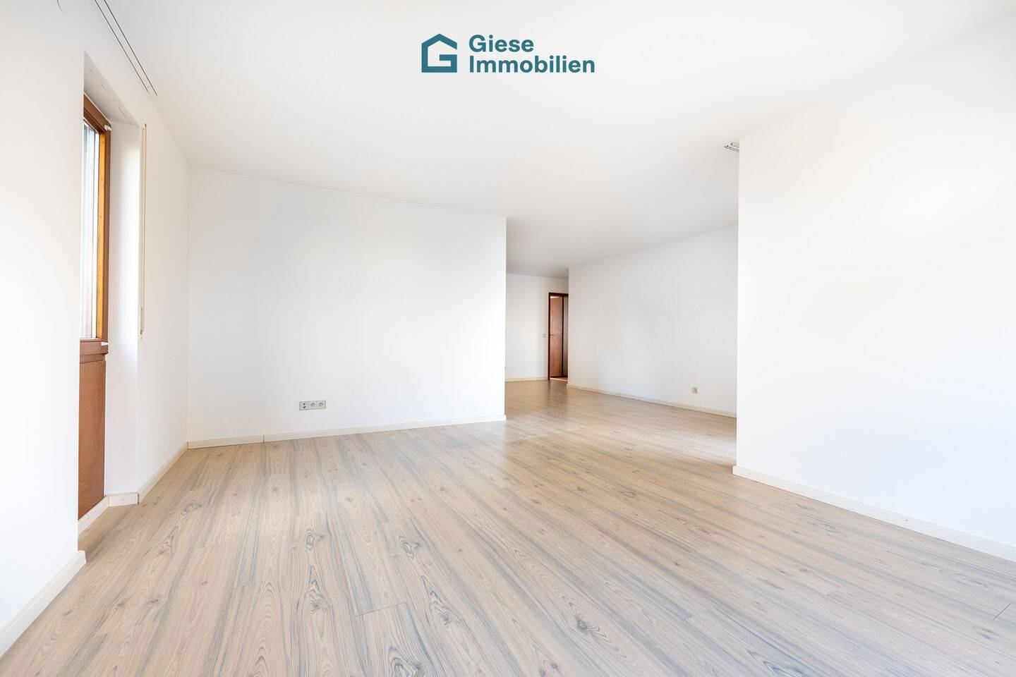 Gemütliche Wohnung mit großem Garten – Stuttgart – Vorschaubild 2
