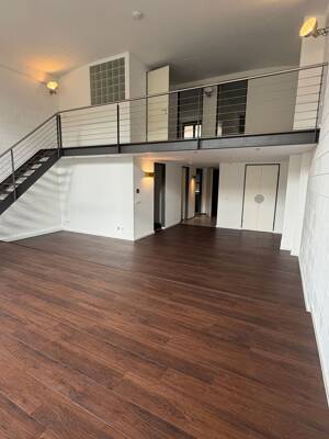 Galerie-Loft mit 5,50 m Raumhöhe und Bootsanleger, 4 Zimmer in den Buntgarnwerken Schleußig – 4229 Leipzig – Vorschaubild 3