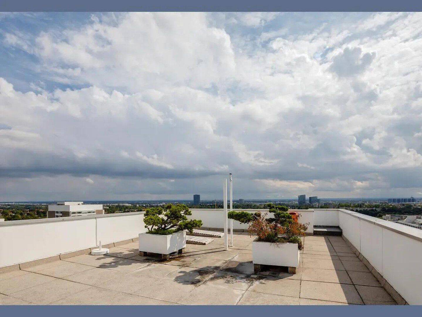 City-Apartment mit Dachpool über den Dächern Münchens – München – Vorschaubild 4