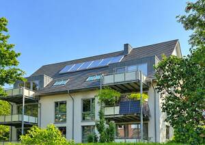 Lichtdurchflutetes Zuhause mit Loggia – 21079 Hamburg – Vorschaubild 3