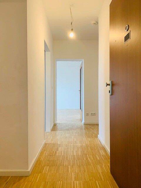 Schicke 2-Zimmer-Wohnung mit Balkon sucht neuen Mieter! – Nürnberg – Vorschaubild 4