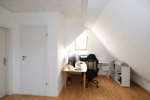 Attraktive Maisonette mit 6 Zimmern und zwei eigenen Eingängen in begehrter Lage von Hagen-Eckesey – 58089 Hagen – Vorschaubild 7
