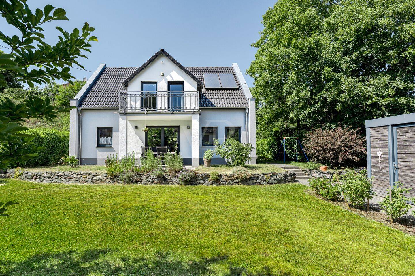 Modernes A+ Wohlfühlhaus im Weiltal mit EBK, 2 Bädern, Erdwärme und Doppelcarport