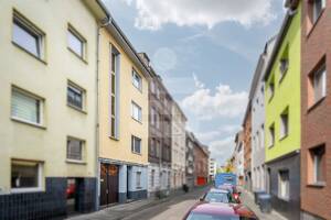 Charmantes Mehrfamilienhaus in zentraler Lage - Vielseitige Nutzungsmöglichkeiten! – 51103 Köln – Vorschaubild 2