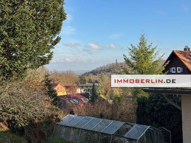 IMMOBERLIN.DE - Sympathischer Bungalow mit Potenzial, Garage & Nebengebäude in naturschöner Lage – Bad Freienwalde (Oder) – Vorschaubild 3