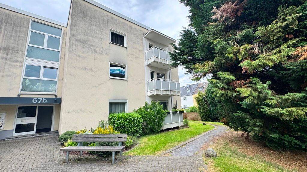*PROVISIONSFREI * Zum Selbstbezug ab 01.06.2026 ! Ruhig gelegene 3,5 Zimmer- Wohnung mit Balkon !