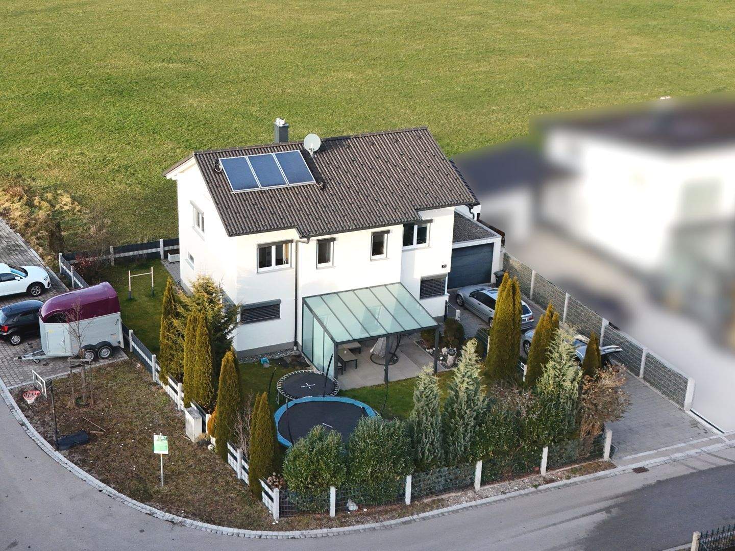 Modernes Wohnen! Exklusives Einfamilienhaus in ruhiger Lage in Kaufbeuren-Haken – Kaufbeuren – Bild 1 von 9