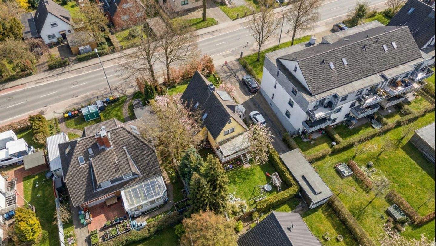 Ihr modernisiertes familienfreundliches Zuhause im grünen Hamburg-Rahlstedt – Hamburg – Vorschaubild 3