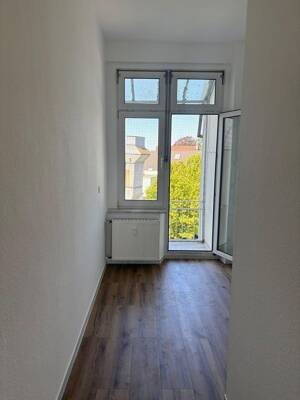 Frisch renovierte 2,5-Zimmer-Altbauwohnung mit Balkon in zentraler Lage von Solingen-Ohligs – 42697 Solingen – Vorschaubild 7
