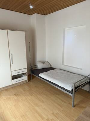 MÖBLIERTE 3-ZIMMER-WOHNUNG -auch einzeln anmietbar in 3-Zi.Whg. in S-Bad Cannstatt - 3428 – 70376 Stuttgart – Vorschaubild 3