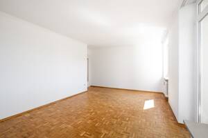 Bezugsfreie 3-Zimmer-Wohnung mit zwei Balkonen und Blick ins Grüne – 80687 München – Vorschaubild 5