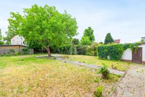 Einfamilienhaus mit Vollkeller und Garage auf großzügigem Grundstück – 12683 Berlin – Vorschaubild 2