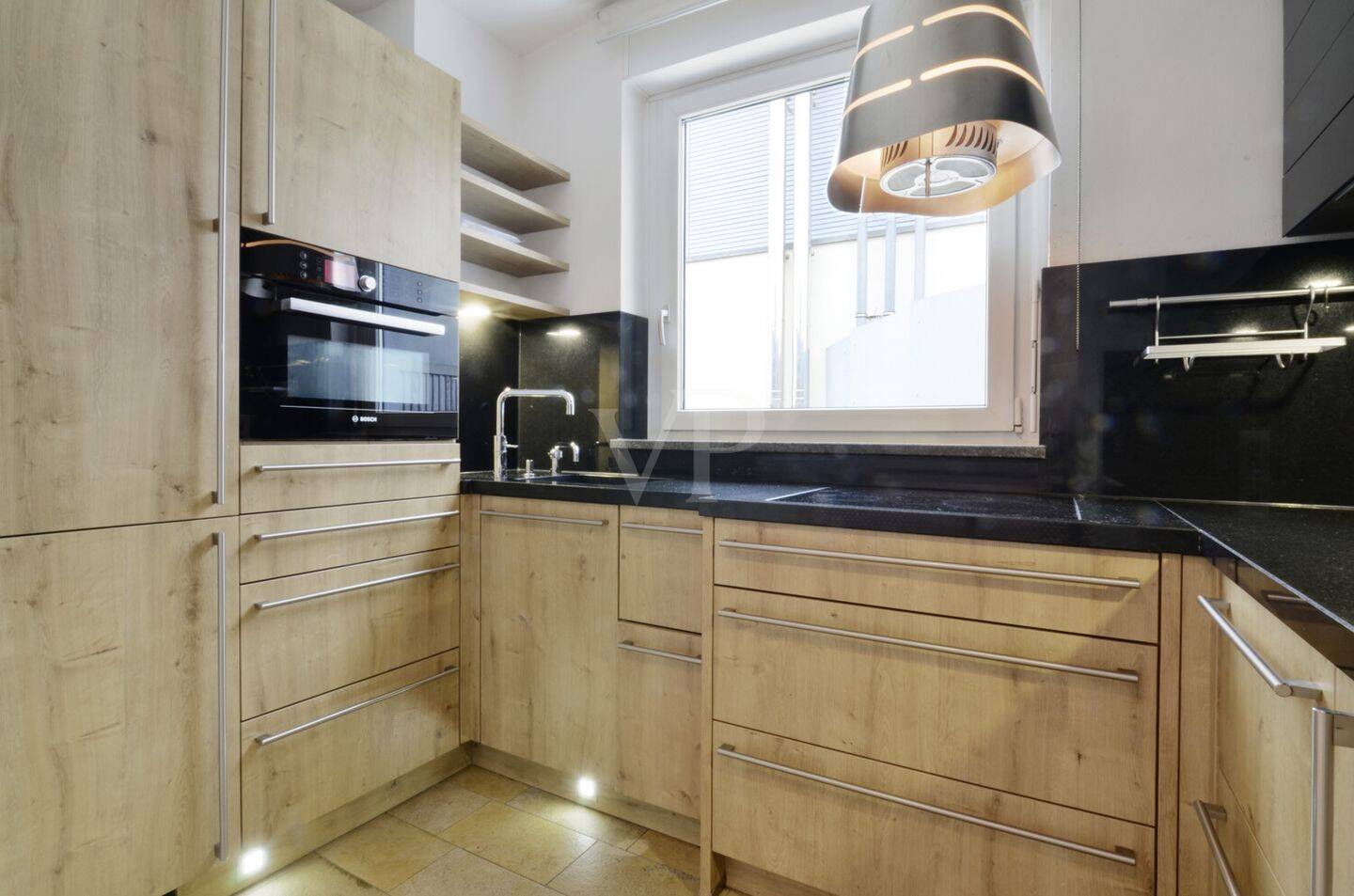 Exklusive 4-Zimmer-Maisonettewohnung mit Dachterrasse in top Lage von München-Trudering – München – Vorschaubild 6