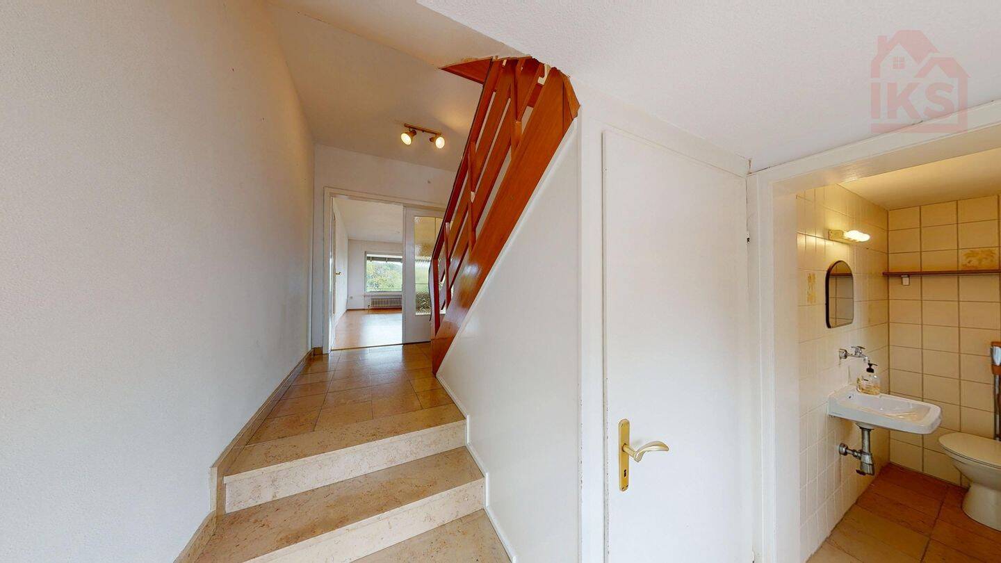 Gepflegte Doppelhaushälfte mit Garage, Terrasse und einem großem Garten in Heusweiler-Holz – Heusweiler – Vorschaubild 6