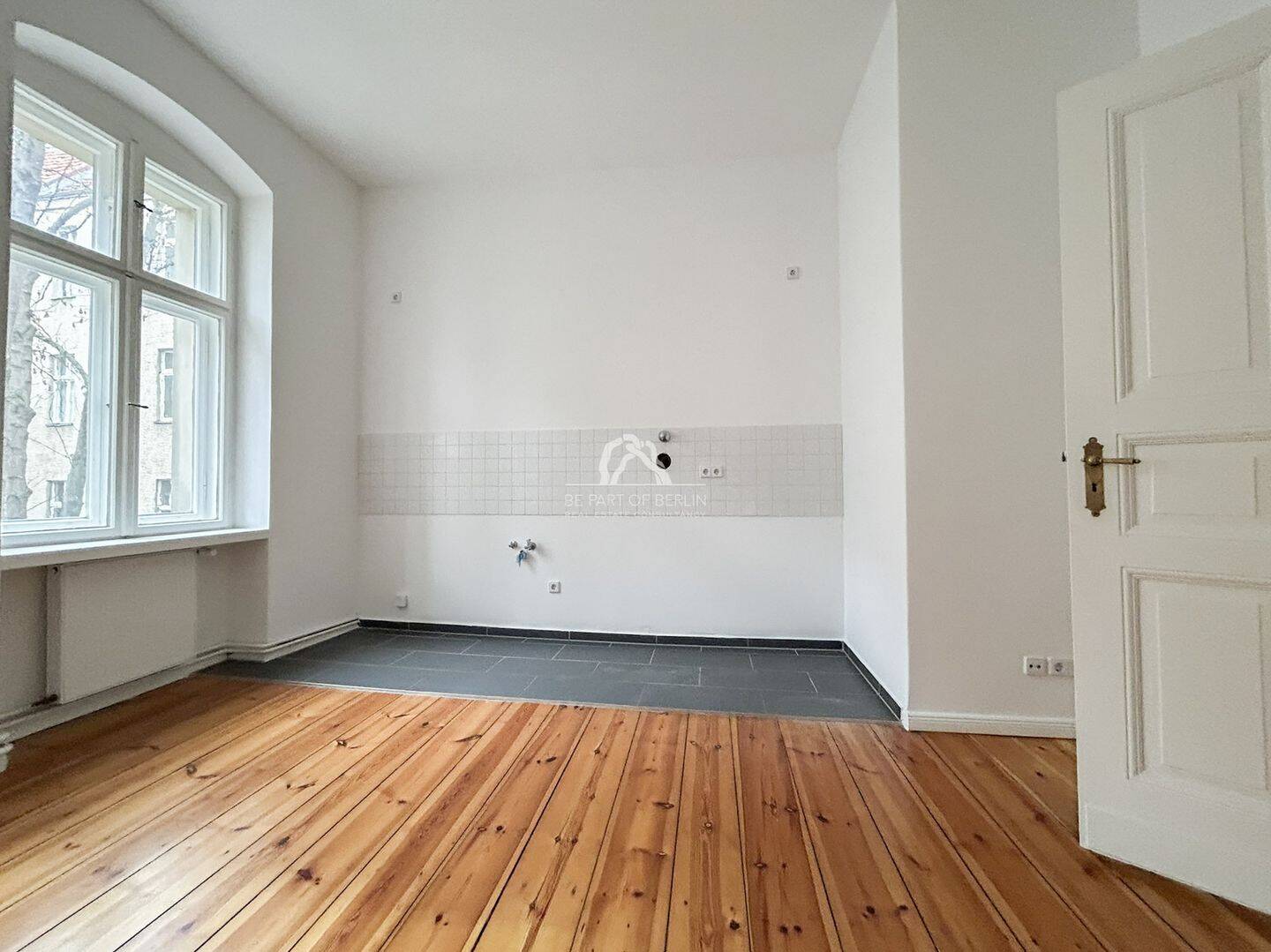 RUHIGE ALTBAUPERLE: STILVOLLE 2-ZIMMER-WOHNUNG MIT BALKON IM HERZEN VON FRIEDENAU I PROVISIONSFREI – Berlin – Vorschaubild 6