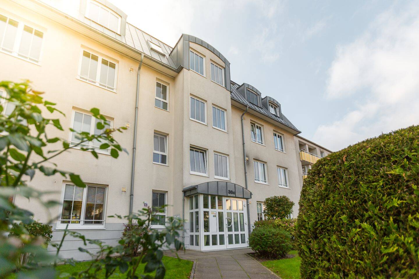 3-Zimmer-Wohnung mit großem Balkon in gepflegter Wohnanlage in Bremerhaven-Lehe!