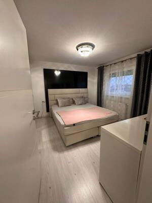 Modernes, gepflegtes Reihenhaus mit Einbauküche, Außenstellplatz und schönem Garten – 74074 Heilbronn – Vorschaubild 8