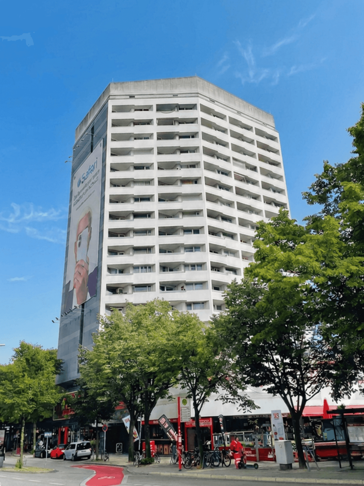 Herzschlag St. Pauli: 1,5-Zimmerwohnung mit Balkon & Weitblick – 20359 Hamburg – Bild 1 von 7
