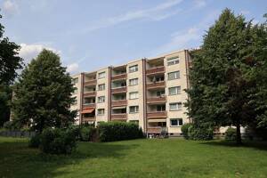 Schöne Wohnung in Wedau, 3,5-Zimmer, Balkon, gute Aufteilung.