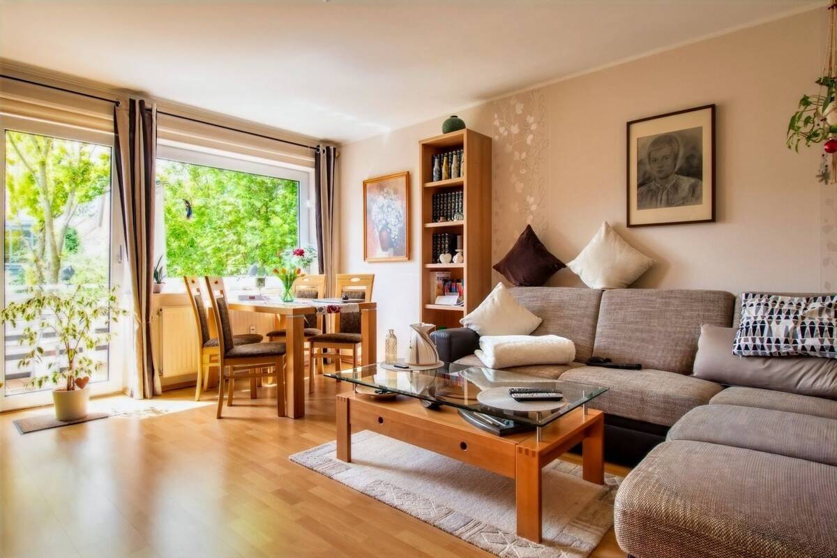 RESERVIERT! Schöne und gepflegte ETW als Kapitalanlage! – 26123 Oldenburg – Bild 1 von 8