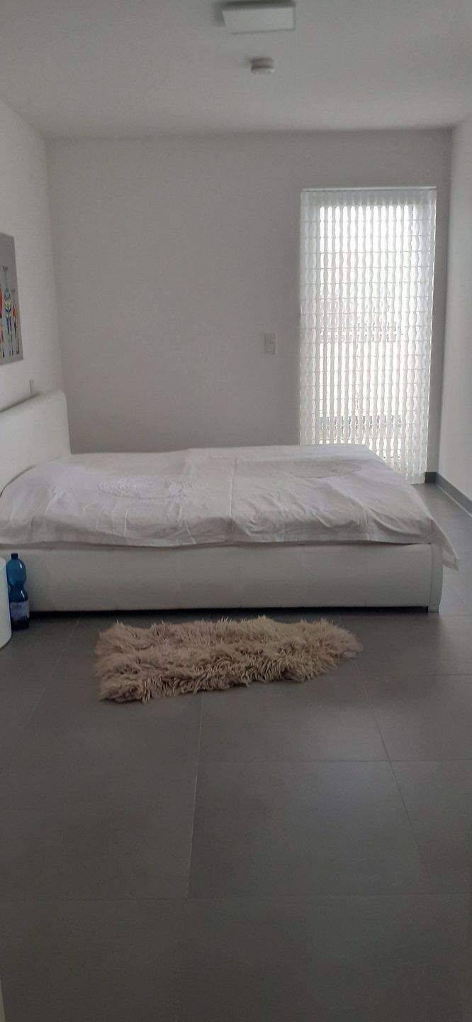 Wohnung große Dachterrasse ,2 Bäder, exclusive Küche und Klimaanlage – Saarbrücken – Vorschaubild 7