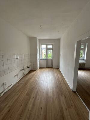 Helle Altbauwohnung mit Balkon in zentraler Dortmunder Lage! – 44139 Dortmund – Vorschaubild 3