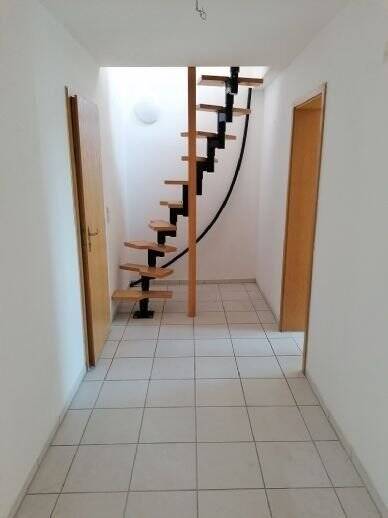 !! Maisonette-Wohnung mit Einbauküche, 3-Zimmer !! – Chemnitz – Vorschaubild 8