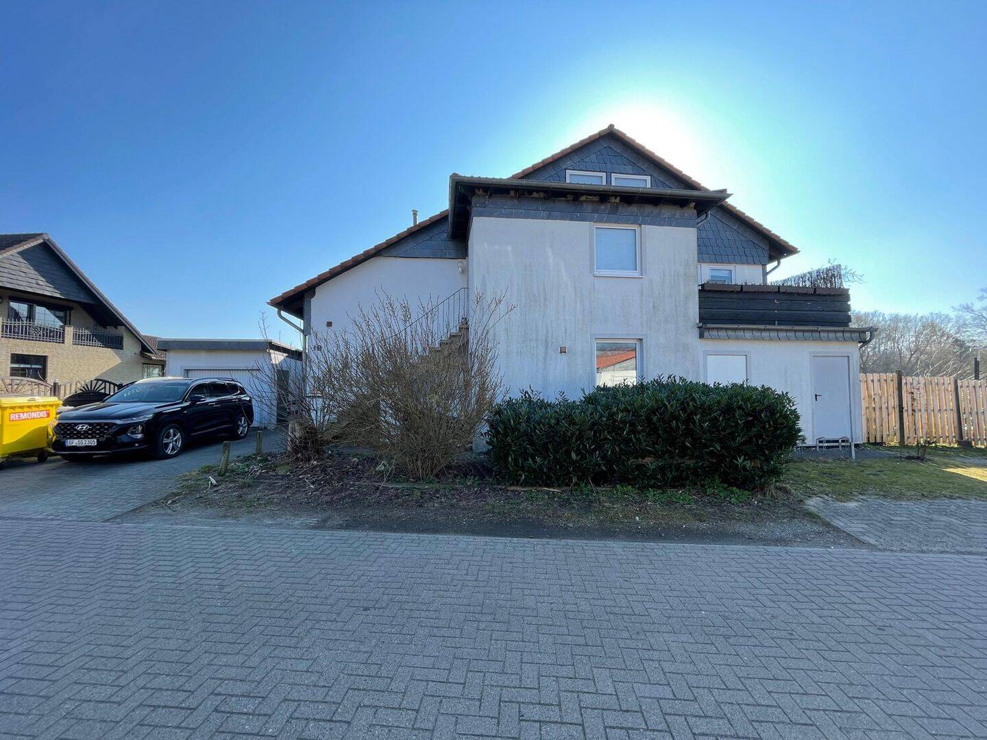 SOLIDE KAPITALANLAGE NAHE WOLFSBURG - VOLLVERMIETETES 6-FAMILIENHAUS
