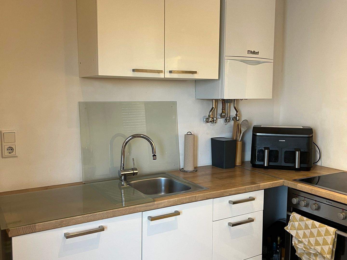 N-Glockenhof, zentrumsnah gelegene, gepflegte 2-ZW in tadellosem Renovierungszustand, mit schönem Balkon, 4.OG. ohne Aufzug!!! – Nürnberg – Vorschaubild 8