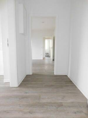 ***Schöne und renovierte 3-Zimmerwohnung mit Balkon in ruhiger Lage*** – 47229 Duisburg – Vorschaubild 6