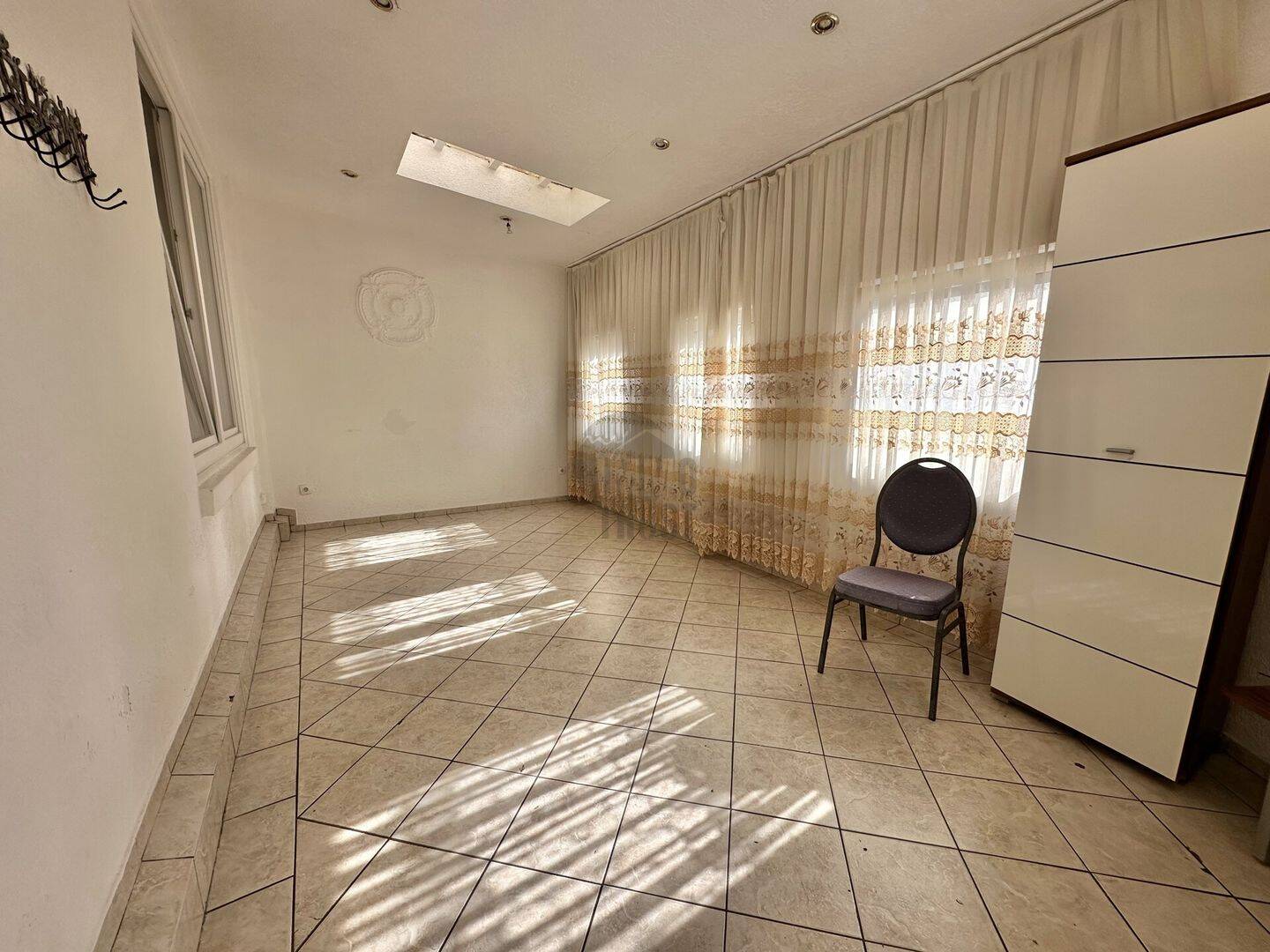 Familienfreundliches EFH - 190 m², kernsaniert, Vollkeller, Garten und Stellplätze – Stadthagen – Vorschaubild 7