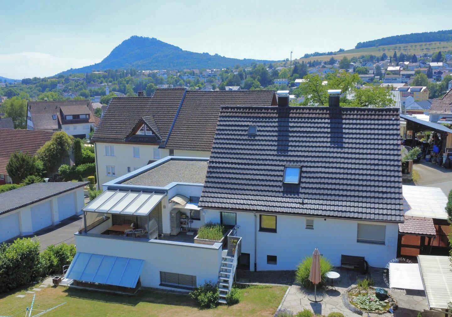 3 Familienhaus mit großem Grundstück in Engen - Ideal für Investoren oder Mehrgenerationennutzung