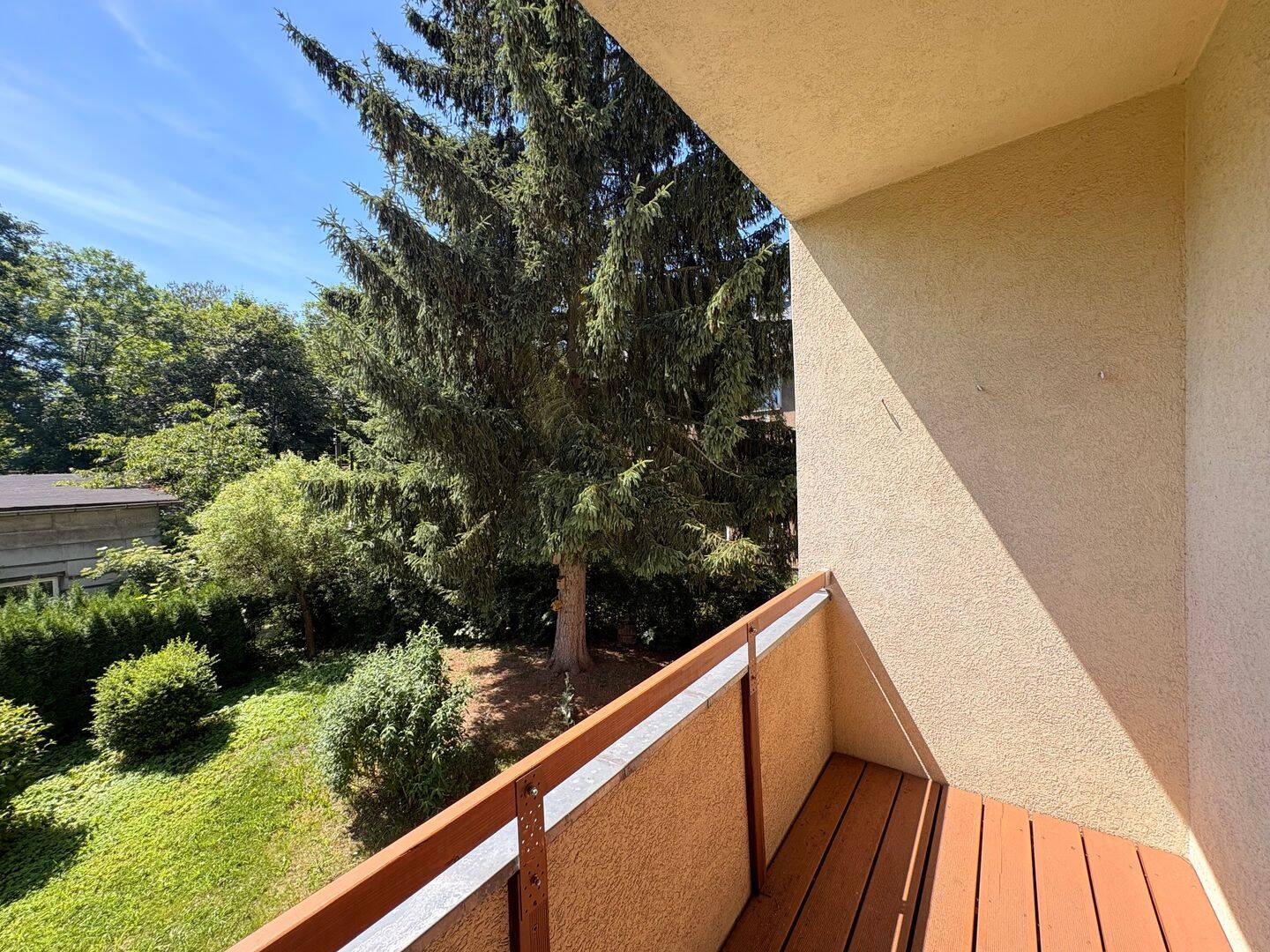 Aufgepasst: schöne 2 Raumwohnung mit Balkon in Schönau! – Chemnitz – Vorschaubild 3