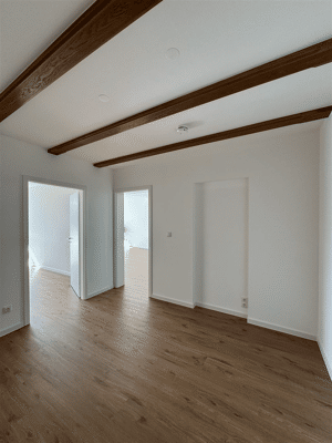 CO-City ** wirklich über den Dächern von CO ** EBK ** neu renoviert – 96450 Coburg – Vorschaubild 6