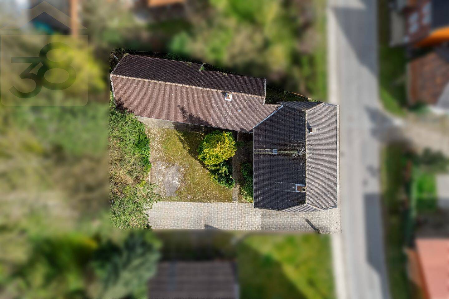 Einfamilienhaus mit Einliegeroption und großem Potenzial im historischen Ortskern von Hehlingen – Wolfsburg – Vorschaubild 5